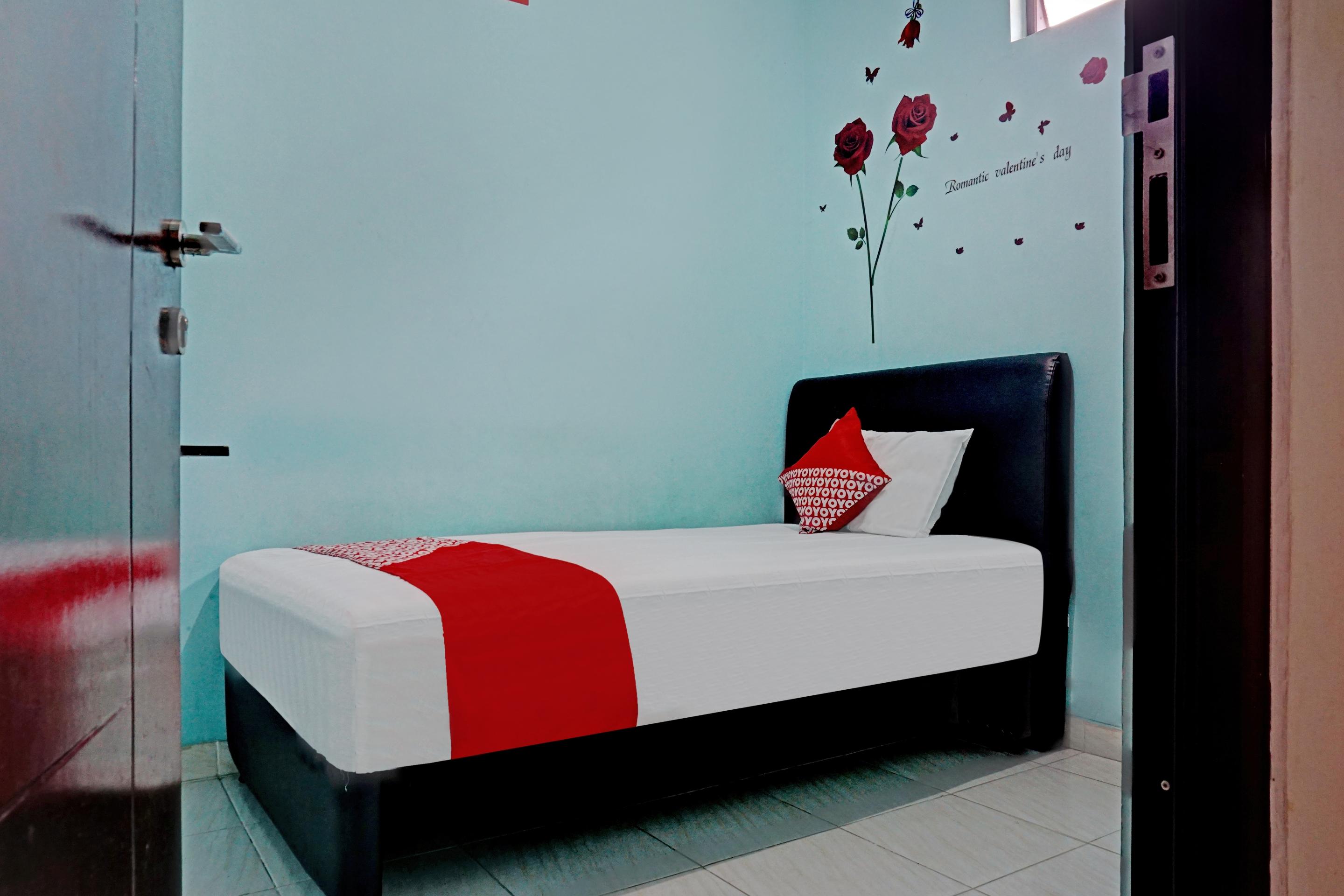 Oyo 90489 Kejora Homestay Jakarta Exterior photo